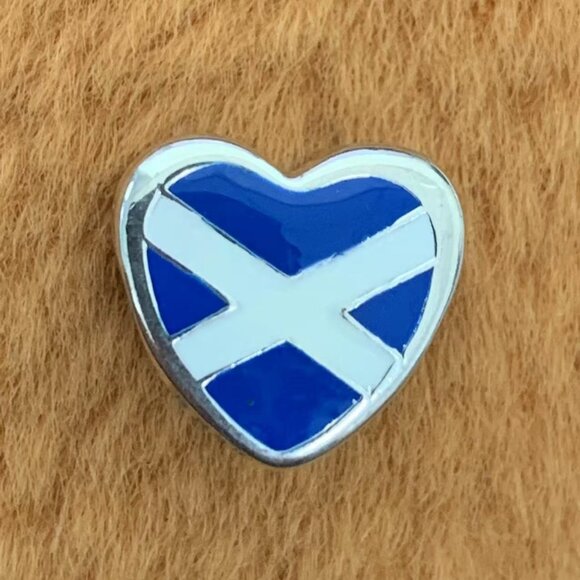 Pandora SCOTLAND Flag Exclusive Heart Charm Beaded, S925 silver - Picture 1 of 4
